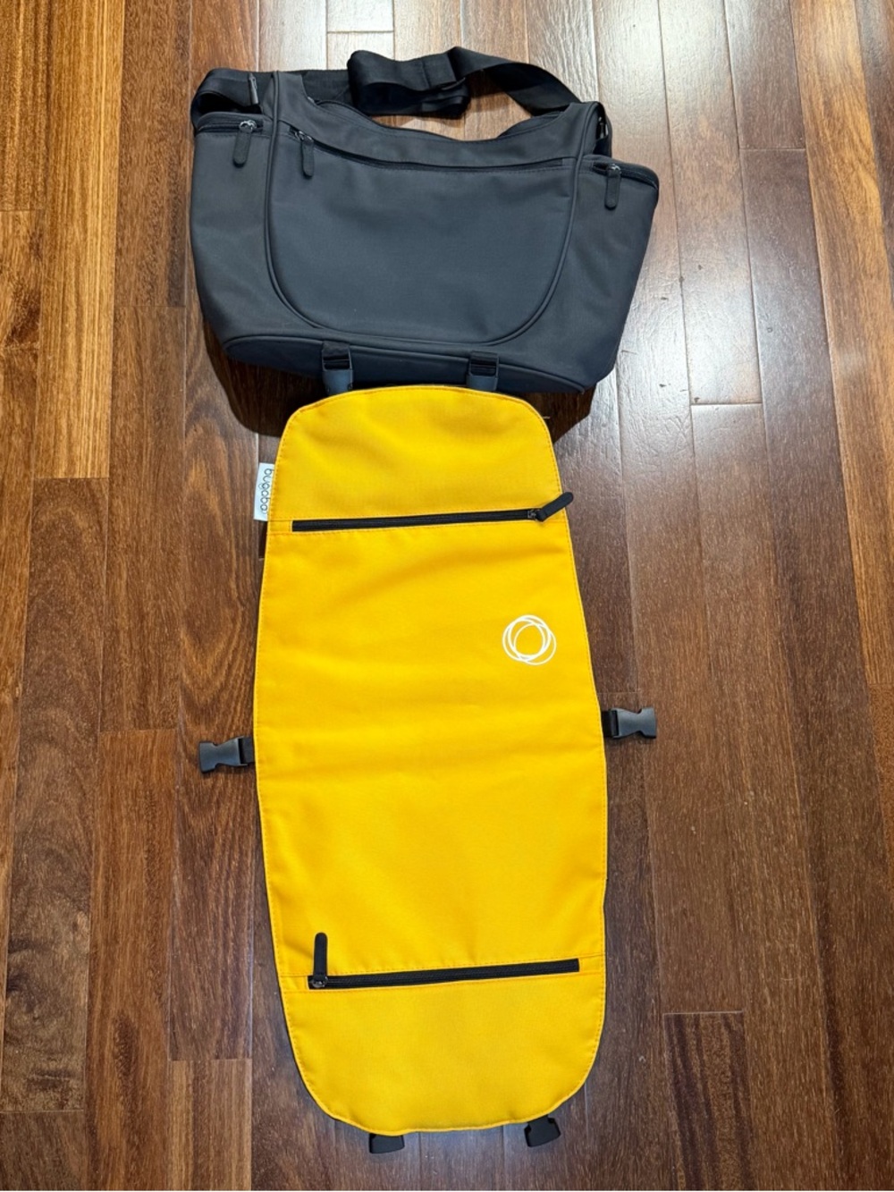 NWOT Bugaboo Black & Yellow Diaper Bag W/Removable Changing Pad - Picture 6 of 16